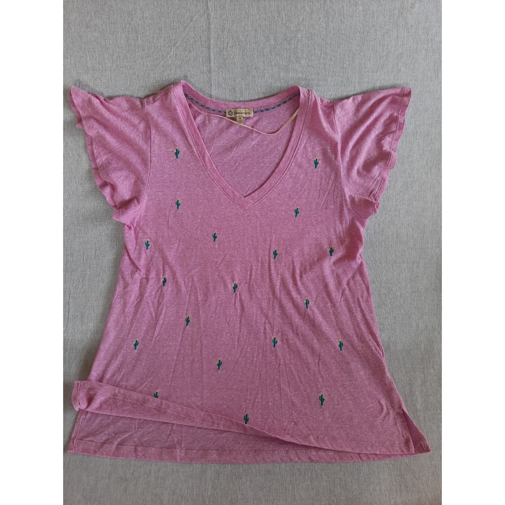 Democracy Woman Medium Blouse Relaxed Fit Pink Embroidered Flutter Sleeve V-Neck